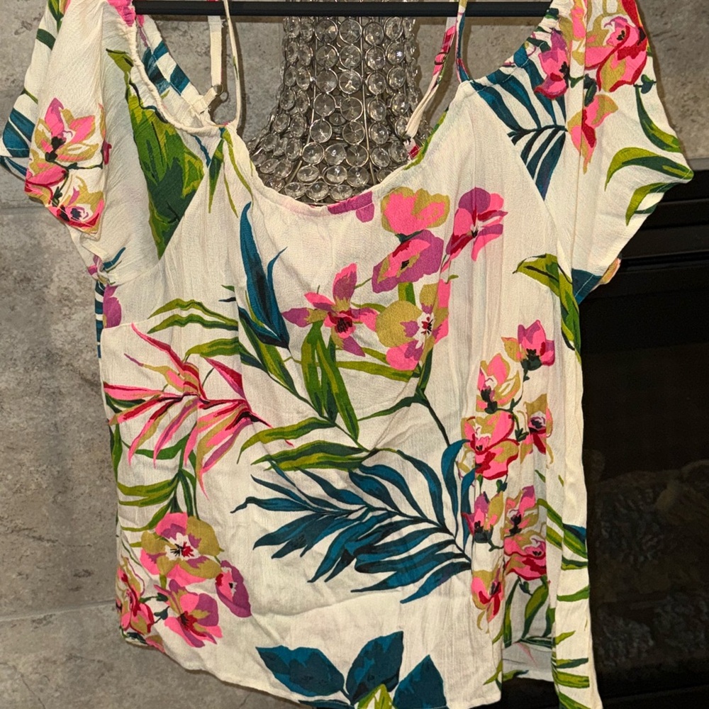 New- Floral Off-Shoulder Women's Top
